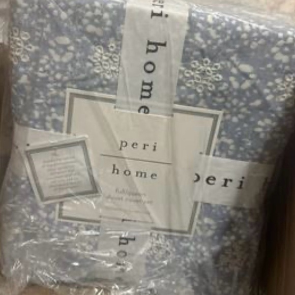 Peri Home Ikat Eyelet Duvet Set Queen - Picture 8 of 10